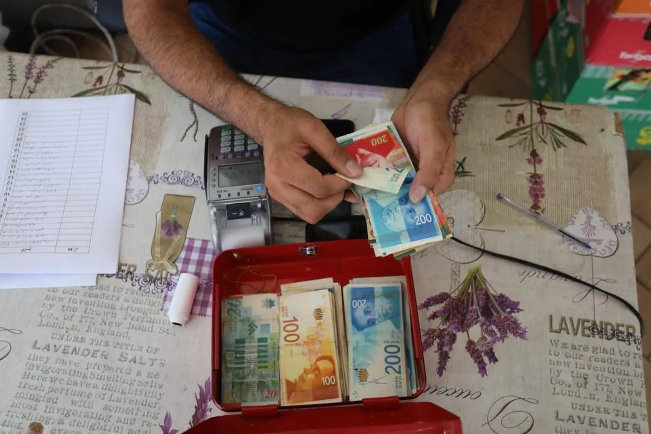 Effacement des dettes : une initiative qui « prospère » en Cisjordanie