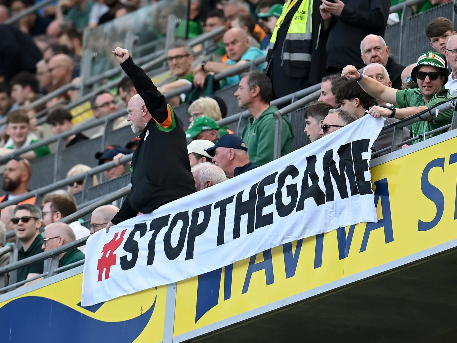 L'UEFA défend sa politique après avoir rejeté la demande de l'Irlande de ne pas jouer contre Israël
