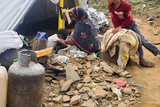 Plus de 100 000 personnes déplacées fuyant la violence au Yémen : l'ONU