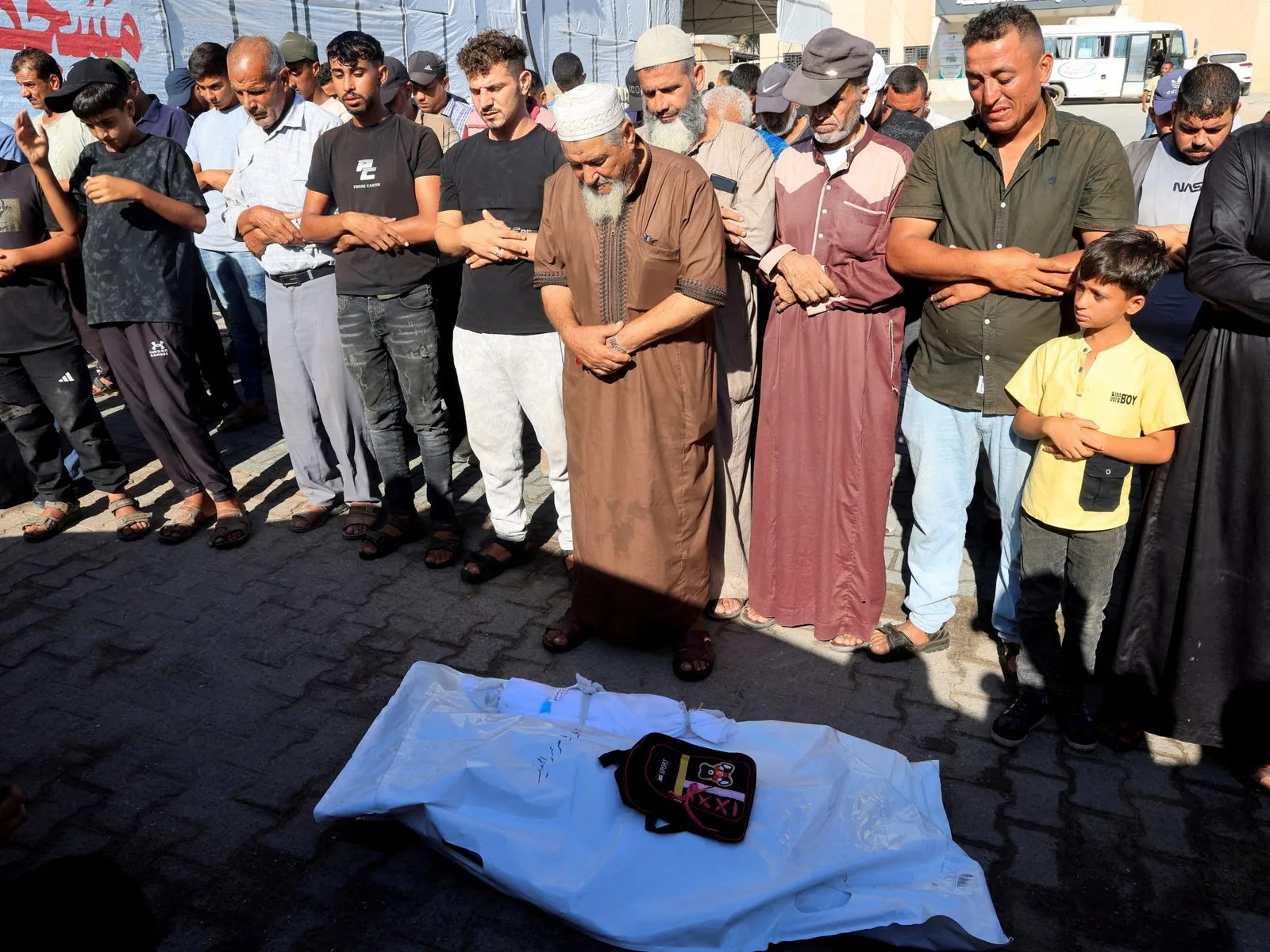 Un enfant parmi trois Palestiniens tués dans des attaques israéliennes à travers Gaza