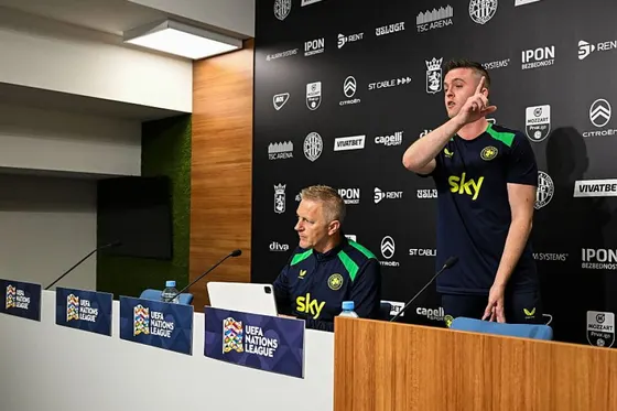 L’« agression verbale » d’un journaliste israélien met fin à la conférence de presse du match de football de l’Irlande