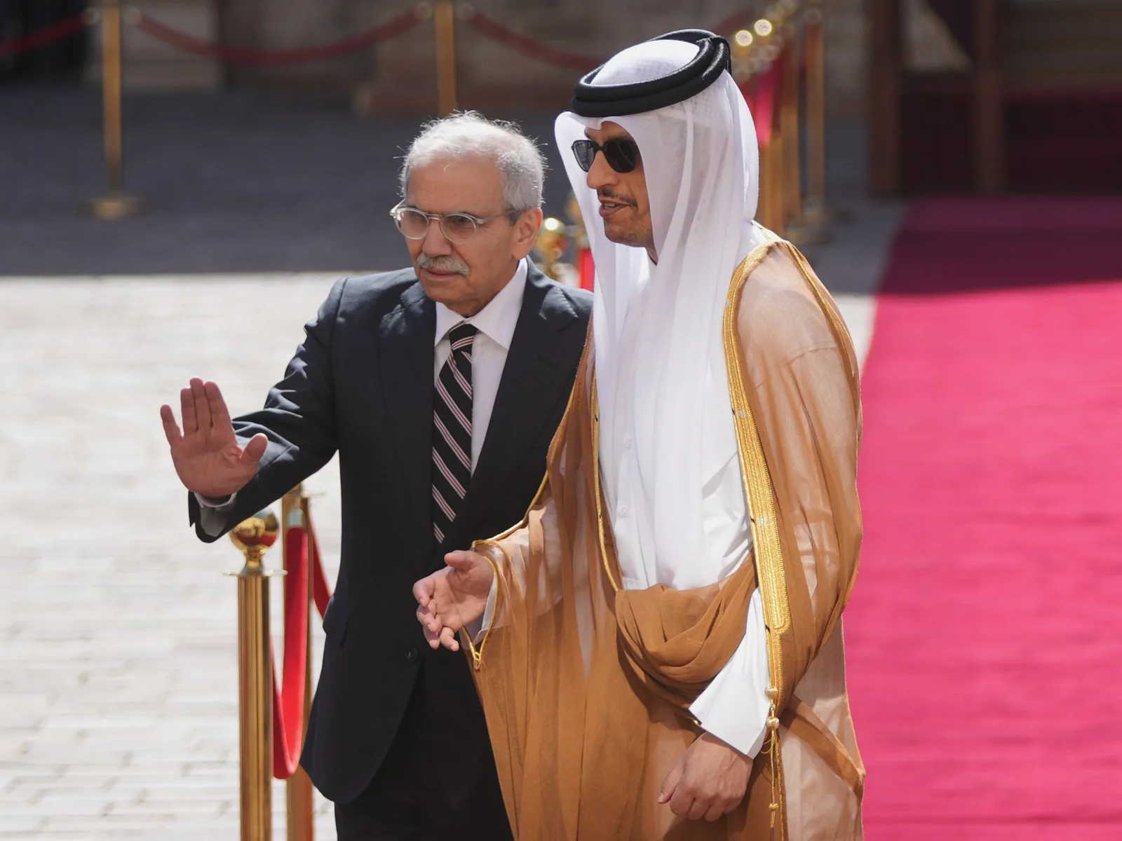 Le Qatar annonce un projet de centrale solaire « massive » au Liban