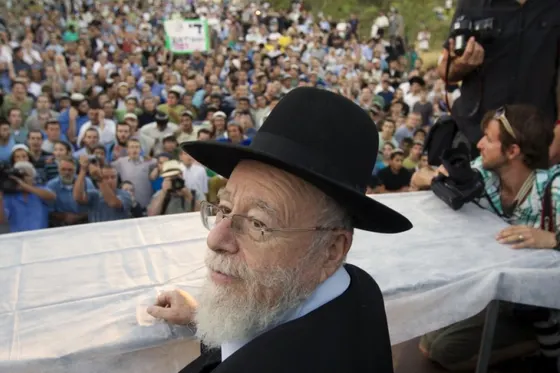 Une décision religieuse d'un rabbin israélien radical sur le vol d'olives palestiniennes provoque un tollé