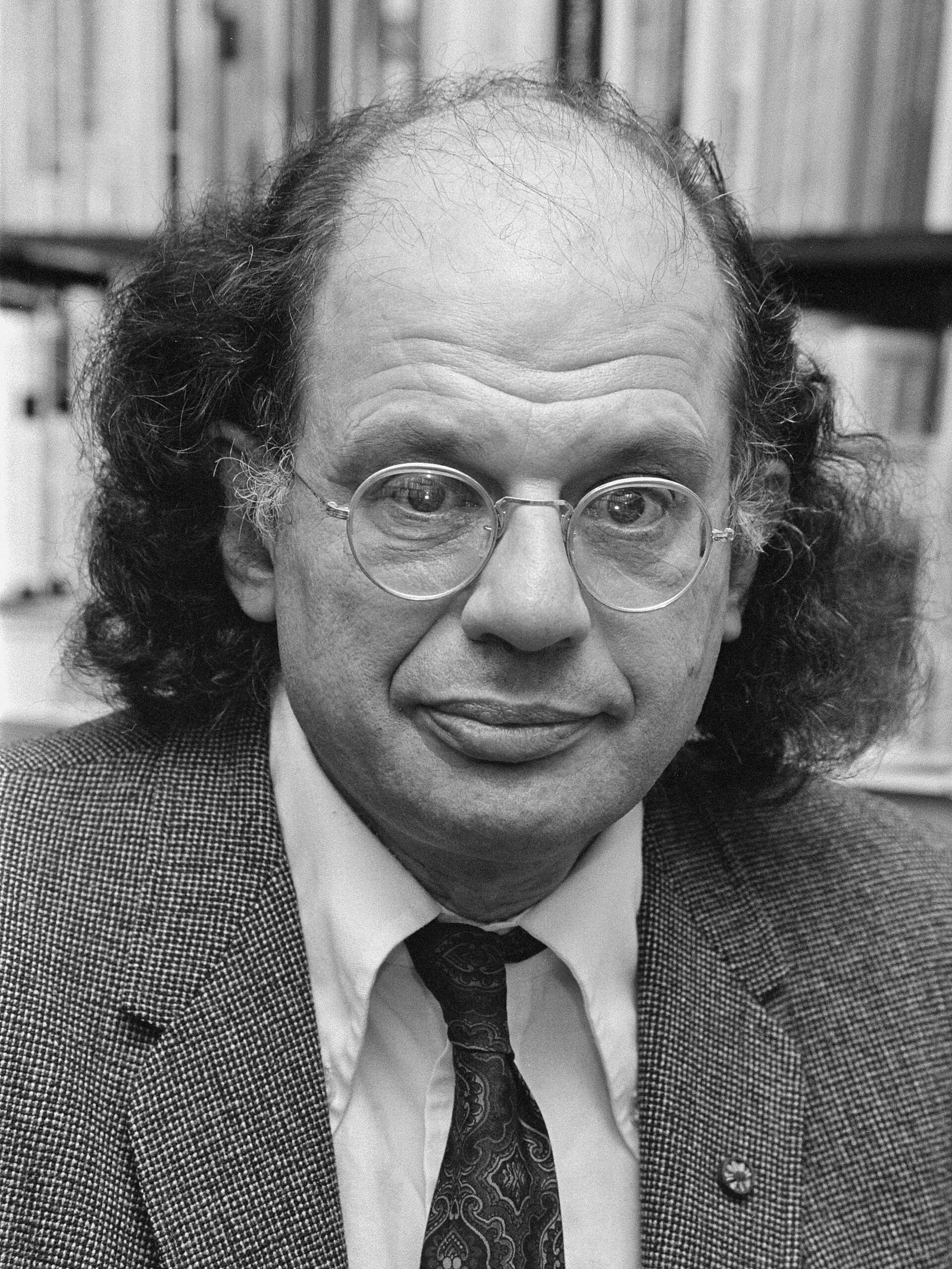 Allen Ginsberg, poète de la Beat Generation, entre héritage juif et quête spirituelle