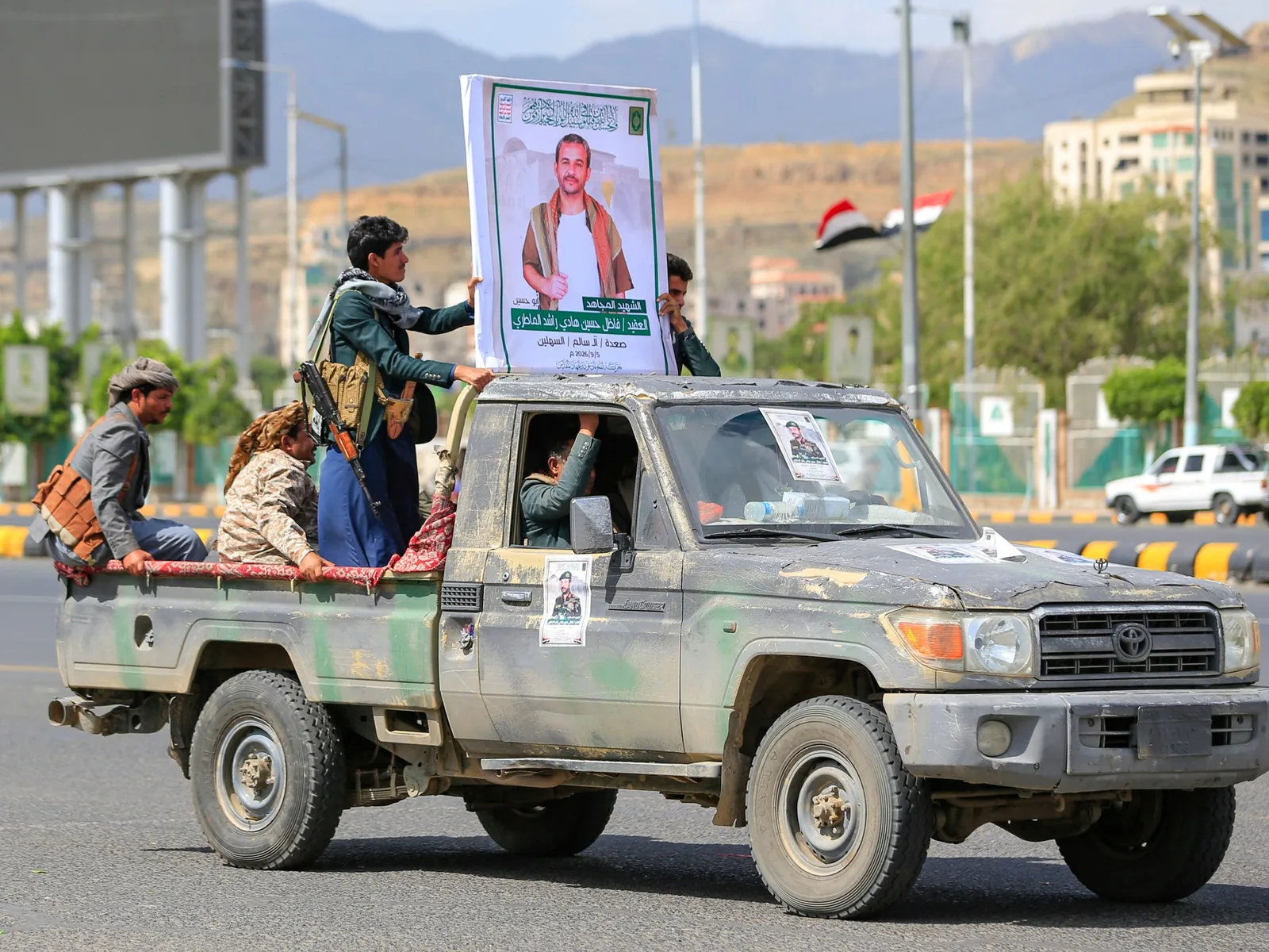 Alors que les Houthis s'emparent de Bab al-Mandeb, les États-Unis semblent disposés à observer de la touche