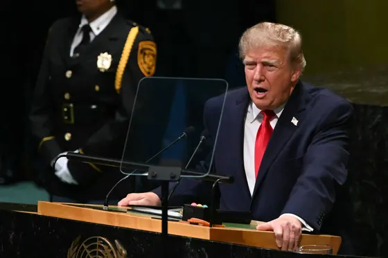 « Annihiler » contre attaques « écrasantes » : pourquoi l'Iran et les États-Unis durcissent leur rhétorique en pleine négociation