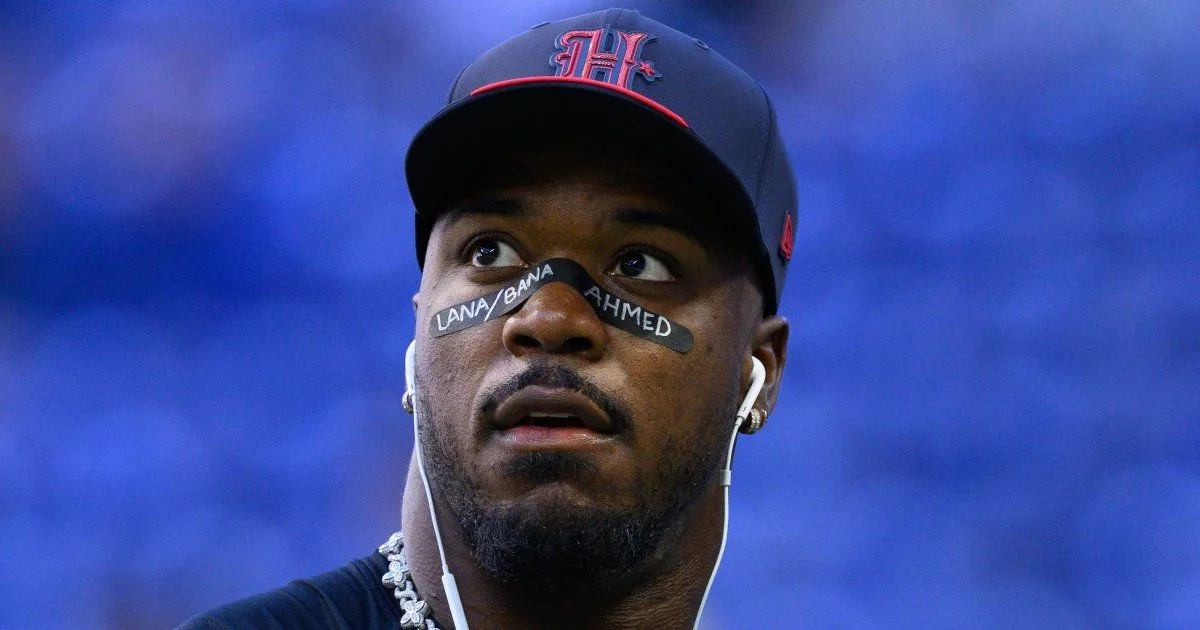 Azeez Al-Shaair rend hommage aux sœurs palestiniennes tuées malgré les sanctions de la NFL