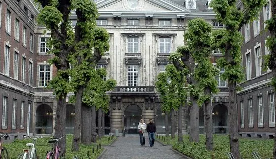 Belgique : les recteurs des grandes universités se disent « consternés » par le refus d’accueillir 13 étudiants de Gaza