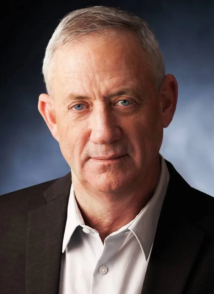 Benny Gantz appelle à un gouvernement sioniste large et modéré avant les élections du 27 octobre
