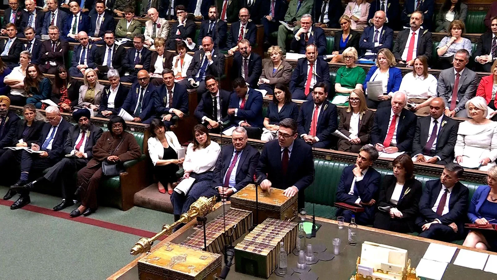 Burnham défend l'interdiction britannique du commerce avec les colonies israéliennes