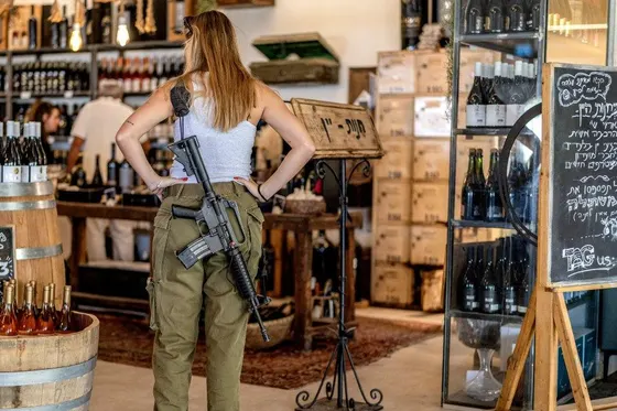 Comment Israël a-t-il riposté contre les sanctions du Royaume-Uni et d'autres ?
