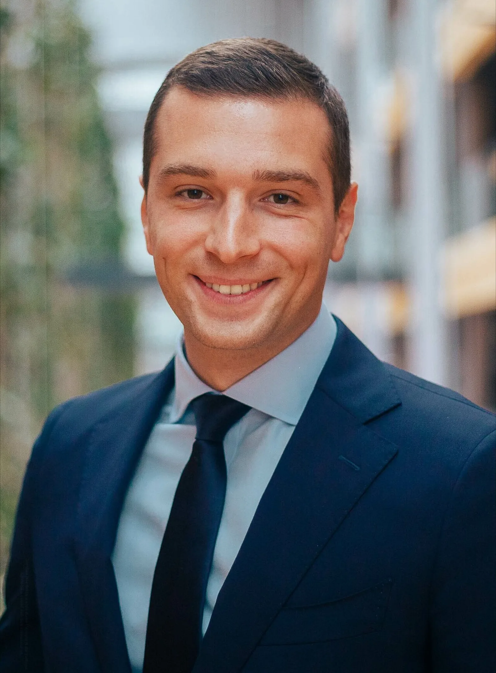 Écrits antisémites attribués à Jordan Bardella : le président du RN dément et attaque Mediapart en justice