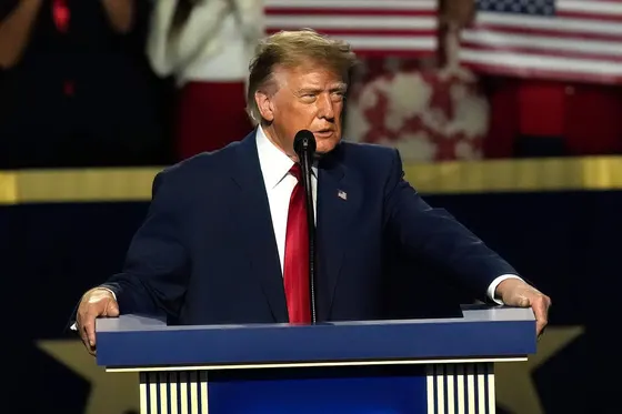 Etats-Unis : A l’approche des midterms, des élus républicains lâchent Trump