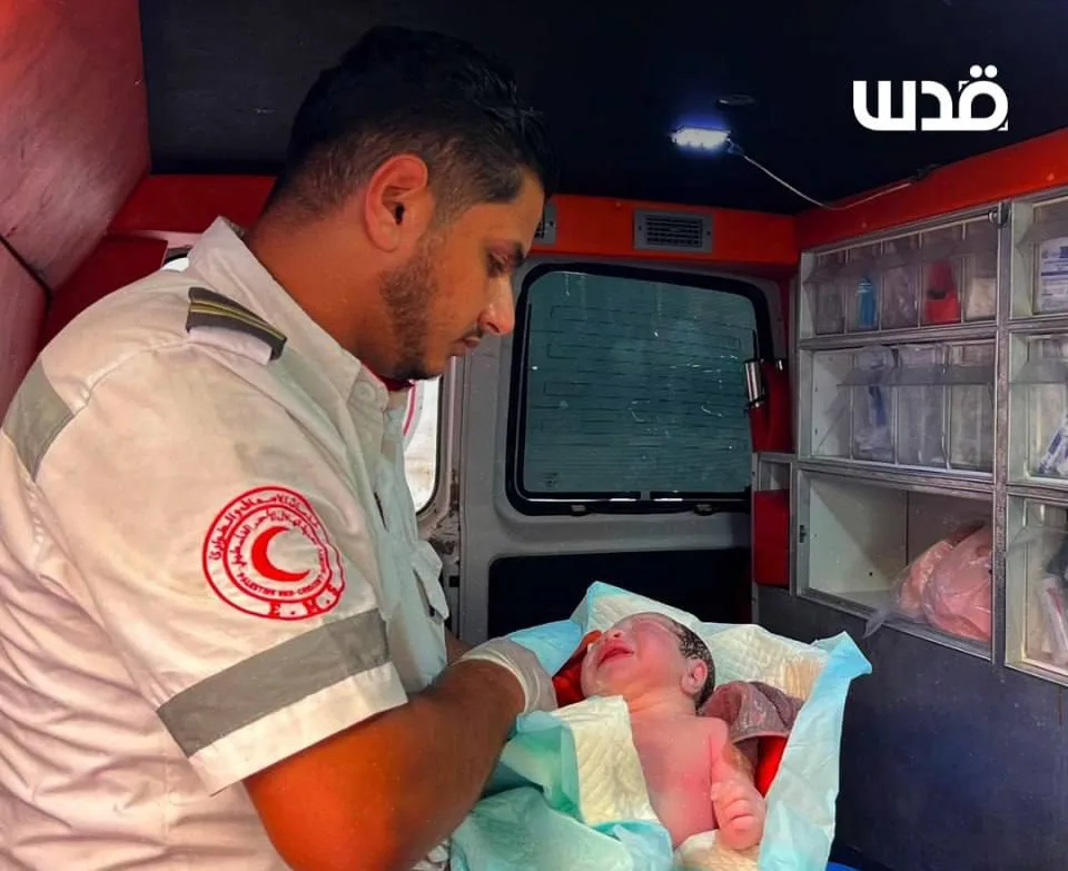 Gaza : les femmes qui accouchent dans la rue