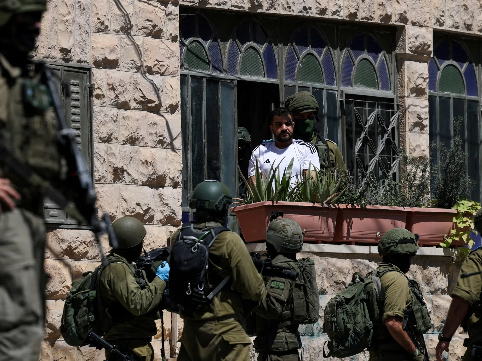 Israël arrête 100 Palestiniens en une semaine alors que les pogroms se poursuivent en Cisjordanie