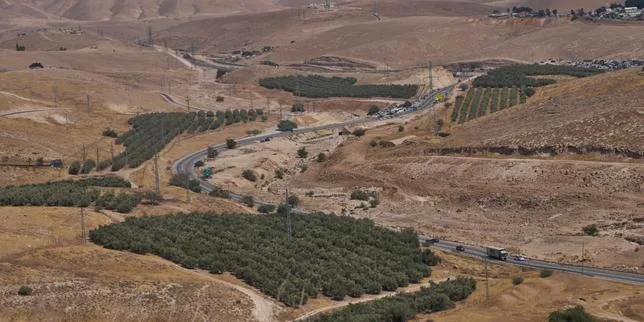 Israël : la justice reporte un appel d’offres pour un projet de colonisation en Cisjordanie, pour ne pas perturber les élections législatives
