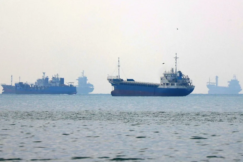 L’Iran fait état d’un mort dans une frappe contre un navire dans le détroit d’Ormuz
