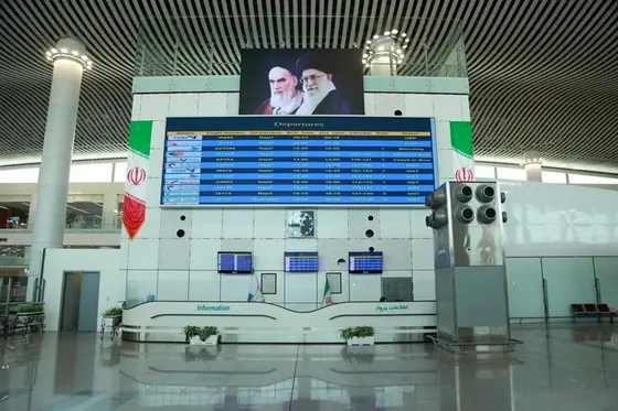 L'Iran menace de perturbations généralisées alors que l'Irak suspend les vols iraniens