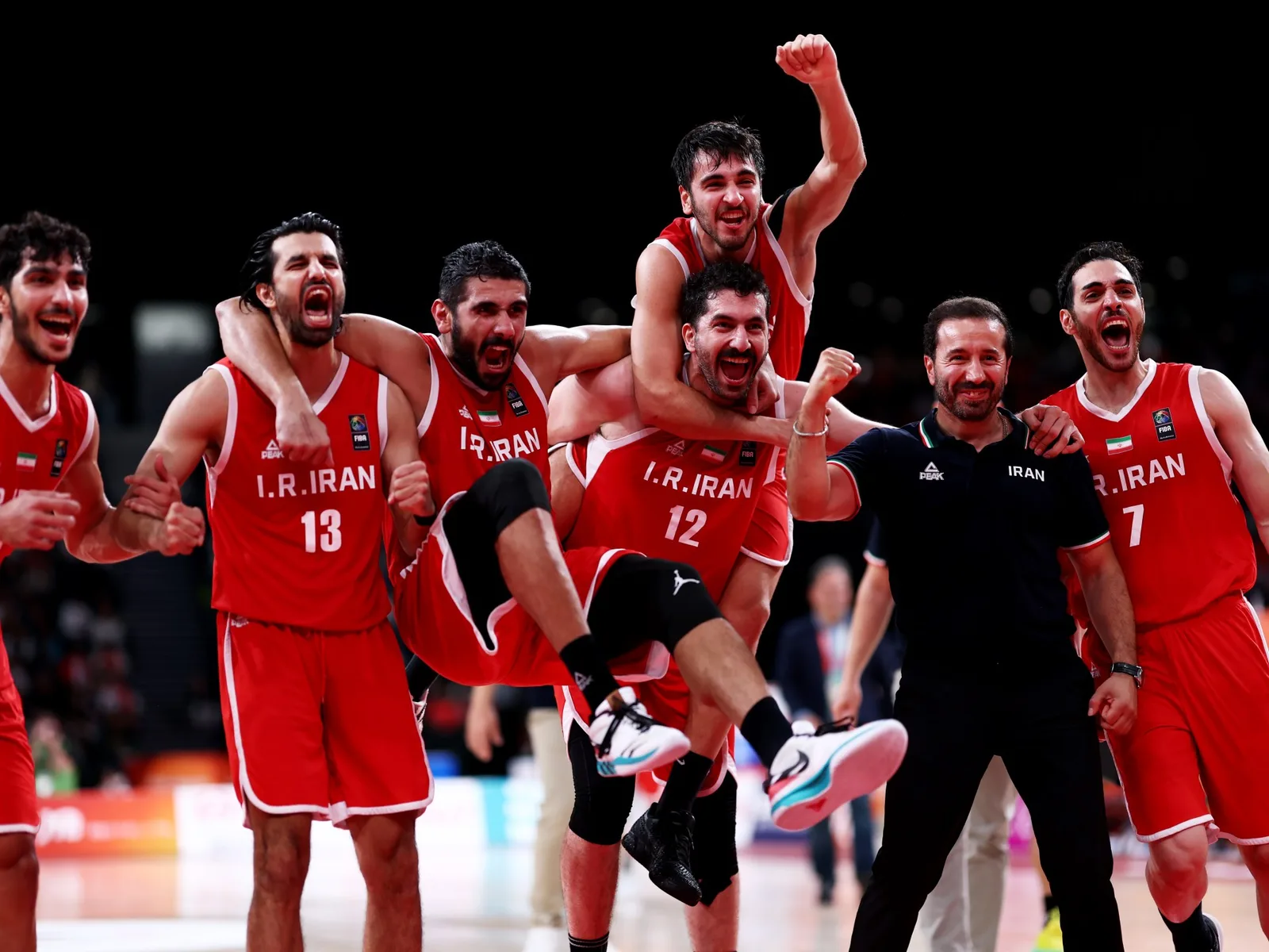 L'Iran remporte le bronze du basket-ball aux Jeux asiatiques dans des scènes d'émotion