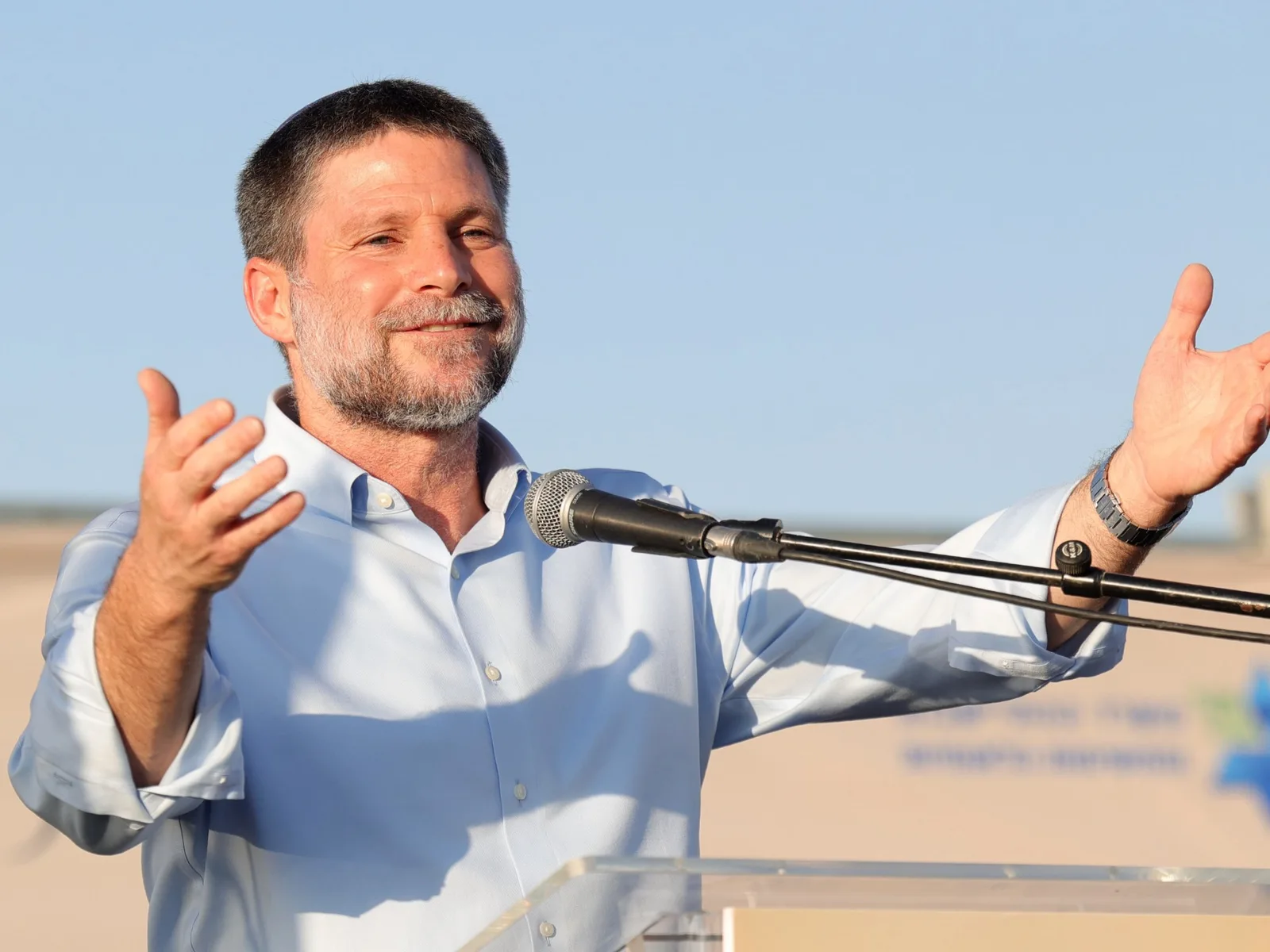 Le ministre israélien Bezalel Smotrich appelle à la guerre en Cisjordanie occupée
