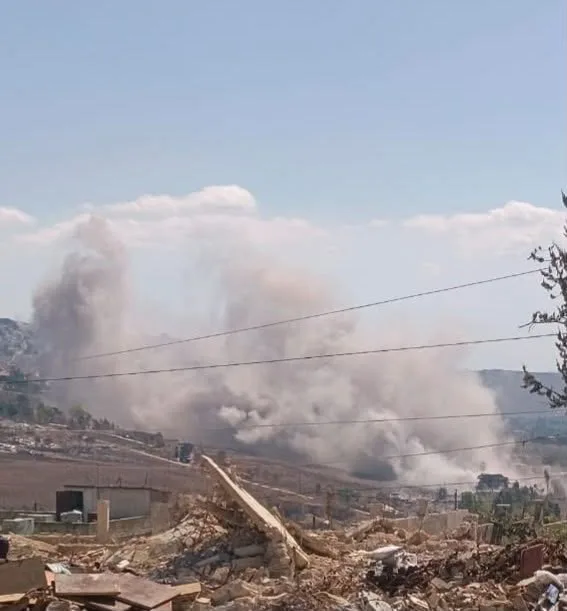Le Sud Liban sous les bombardements israéliens, y compris au phosphore blanc