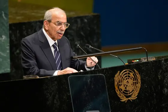 Les bombardements israéliens se poursuivent alors que le Premier ministre libanais exige le retrait dans son discours à l'ONU