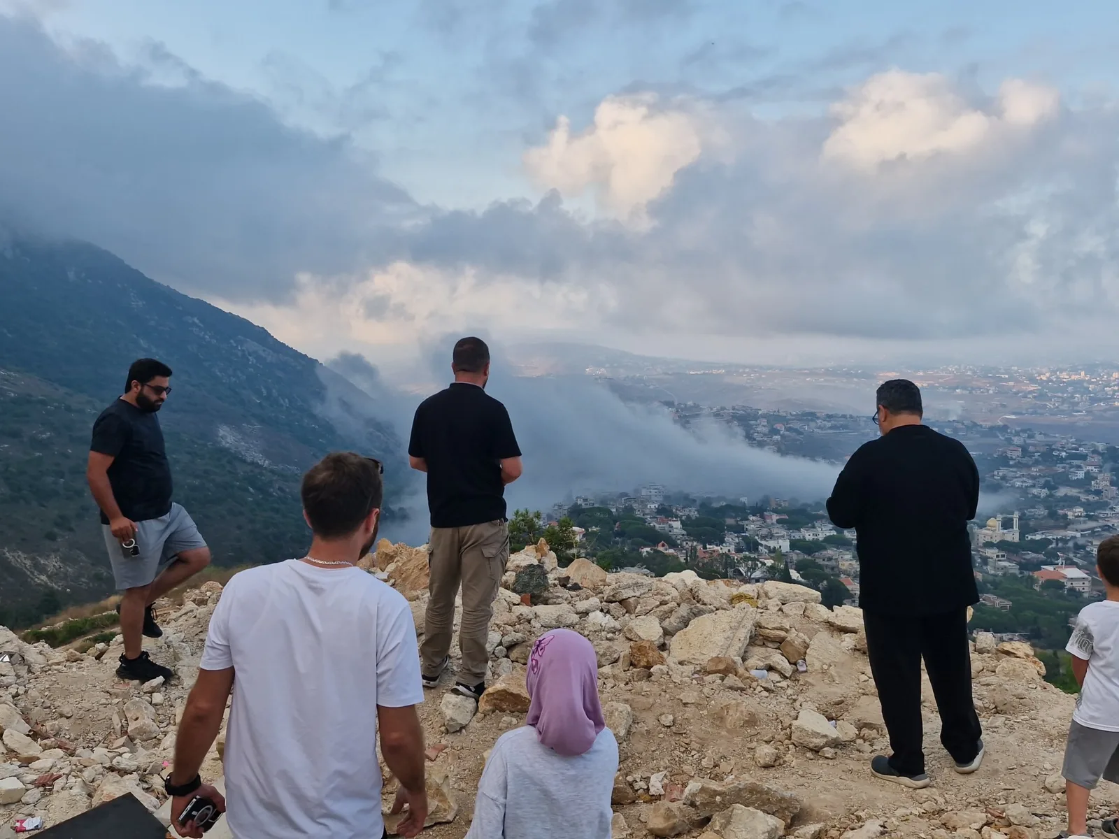 Les Libanais observent les prochaines élections israéliennes, mais peu s'attendent à un changement