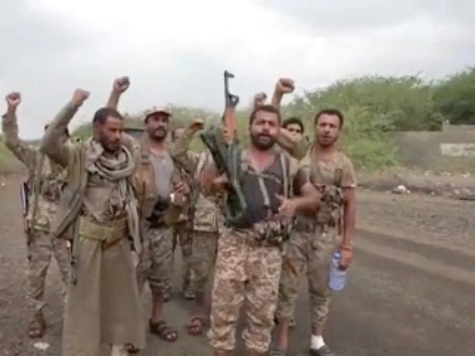 Les nations de la mer Rouge observent les Houthis s'emparer du détroit de Bab al-Mandeb