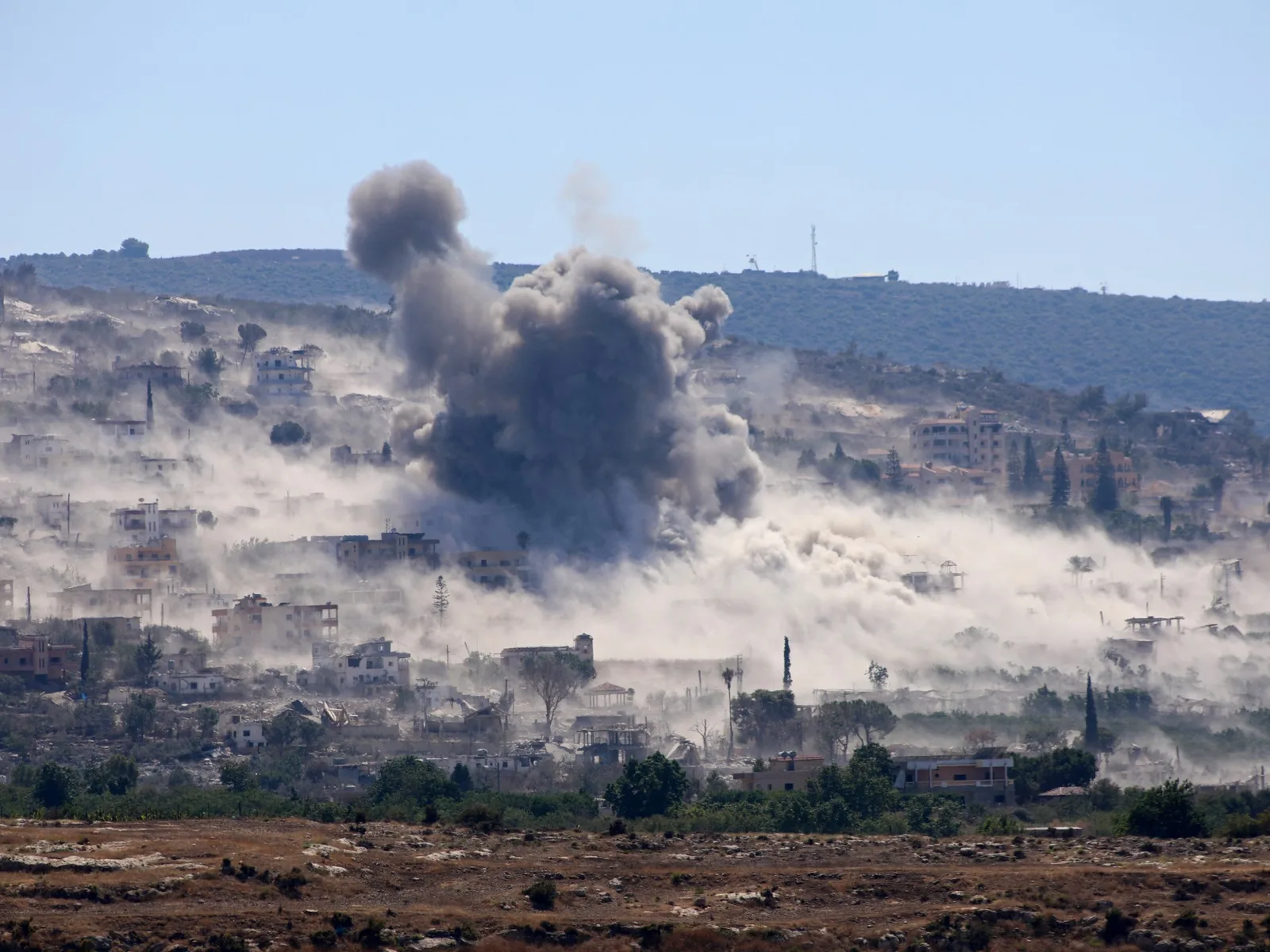Les pourparlers Israël-Liban reportés alors que des explosions secouent le sud du Liban