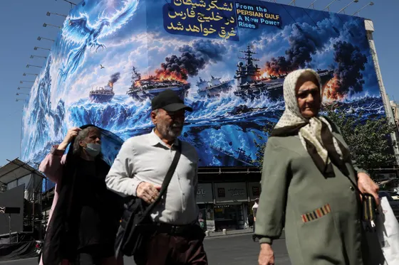 Les tensions persistent dans le détroit d'Ormuz alors que l'Iran et les États-Unis s'éloignent d'un accord