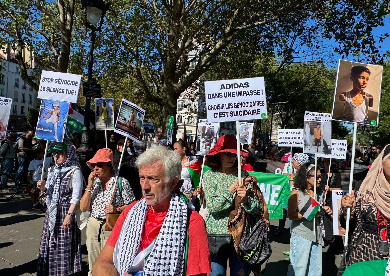 Manifestation samedi à Paris : Boycott d’Adidas, de tous les produits « israéliens, et des firmes complices (photos et vidéos)