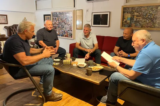 Netanyahu critique l'opposition qui s'unit contre lui pour les élections
