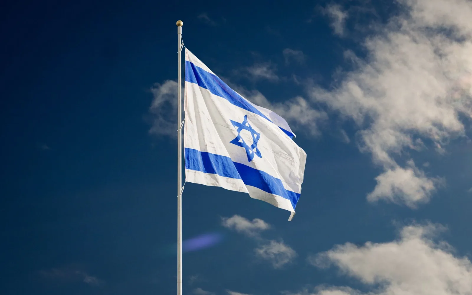 Netanyahu porte plainte contre Haaretz après des révélations sur un avertissement émirati avant le 7 octobre