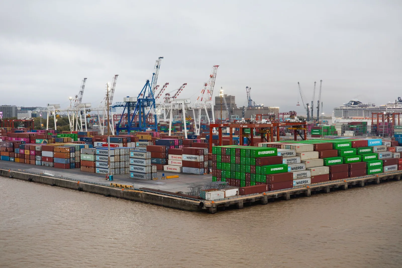 Royaume-Uni : Londres interdit l'importation de produits des implantations de Cisjordanie