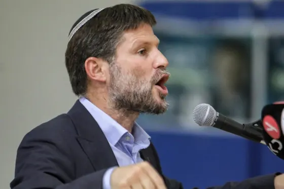 Smotrich demande que chaque pays européen prenne 20 à 30.000 « nazis » palestiniens de Gaza