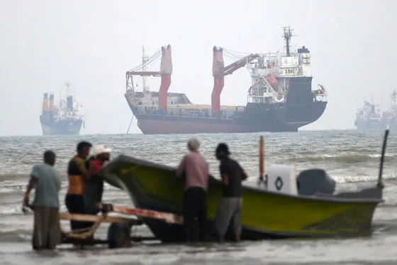 Solution temporaire pour Hormuz reportée alors que le sommet irano-arabe échoue