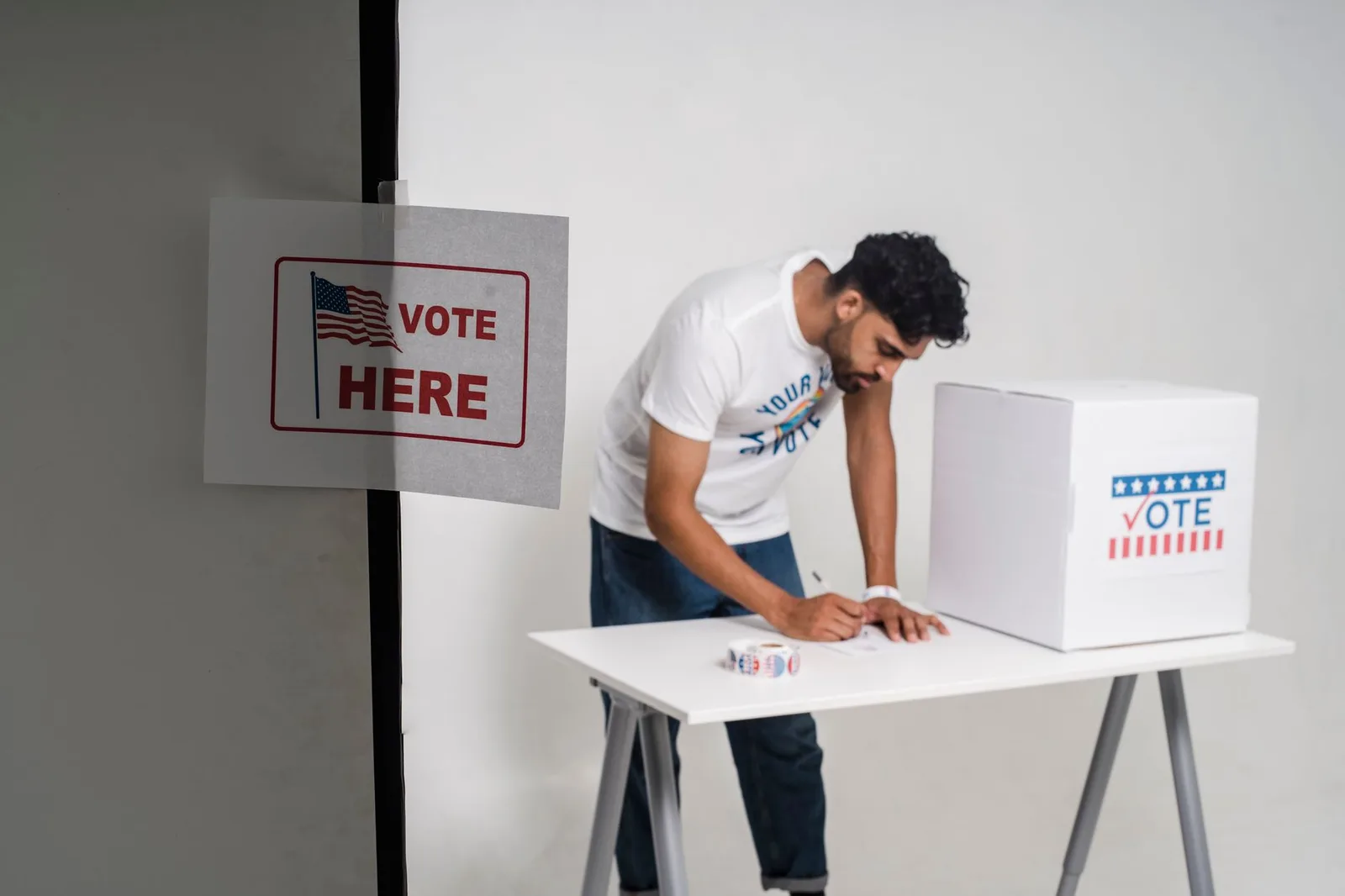 Sondage Maariv : la bataille du seuil électoral secoue la campagne législative en Israël