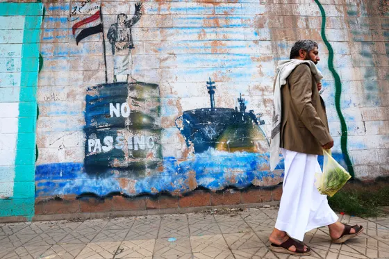 « Triomphe divin » : l'Iran célèbre la capture par les Houthis de la côte yéménite de la mer Rouge