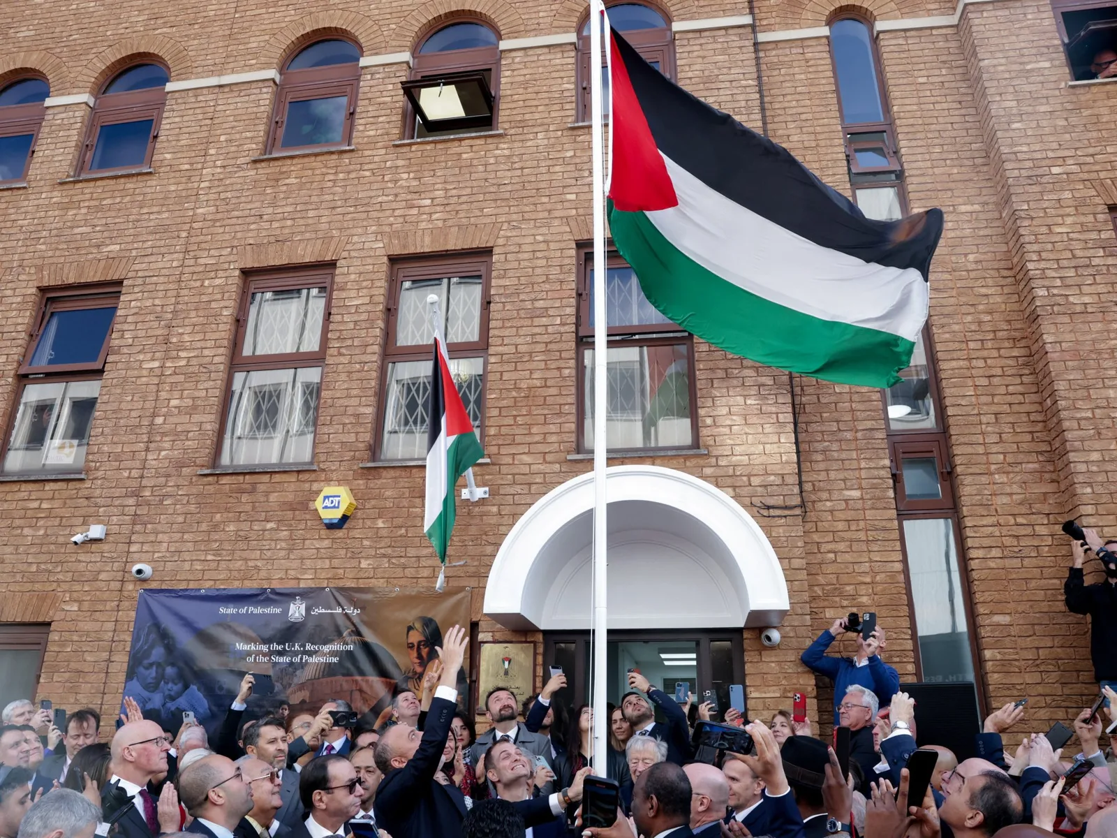 Un an après, la reconnaissance de l'État de Palestine par le Royaume-Uni porte ses fruits