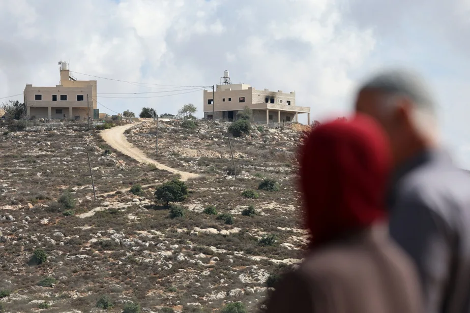 Une centaine de colons israéliens attaquent un village de Cisjordanie