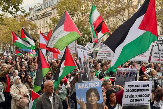 A Paris samedi, le cortège Europalestine haut en couleurs, en dates et en faits !