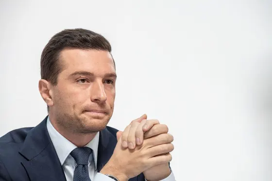 Bardella accusé d’antisémitisme : Le président du RN dément à nouveau « formellement » les preuves de Mediapart