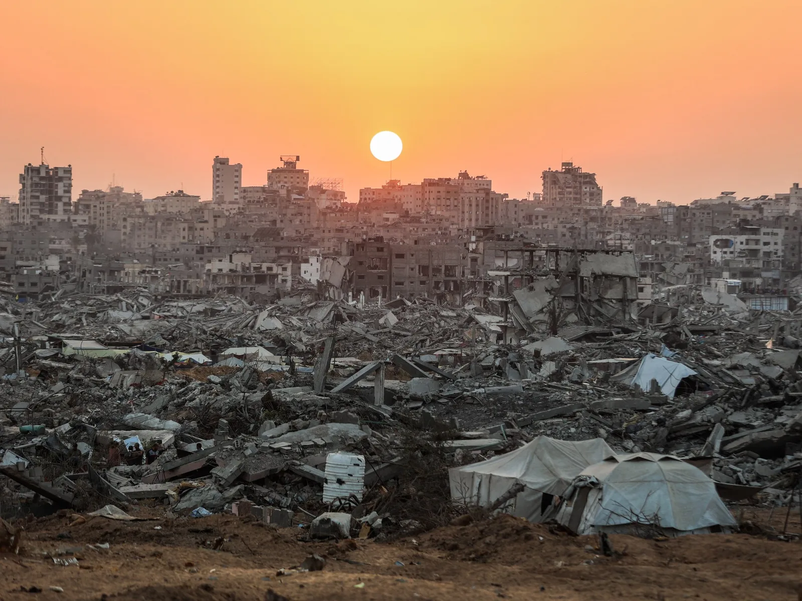 Comment le fonds islamique de HSBC a investi des millions dans des entreprises liées à la guerre israélienne