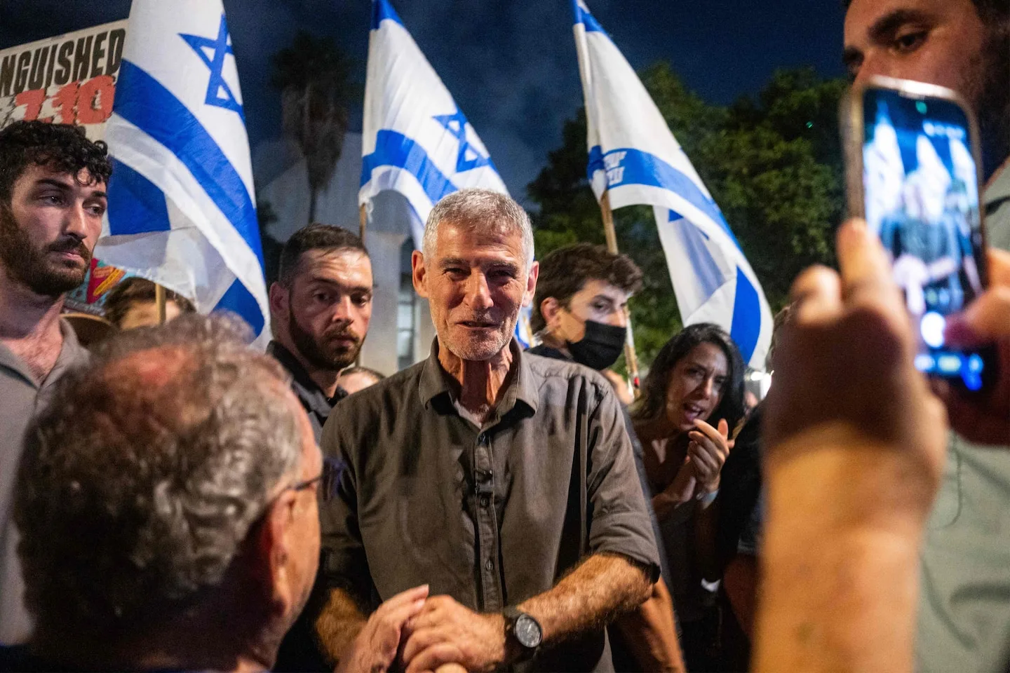 Élections en Israël: arrestation d'un homme armé d'un couteau qui menaçait un opposant de gauche