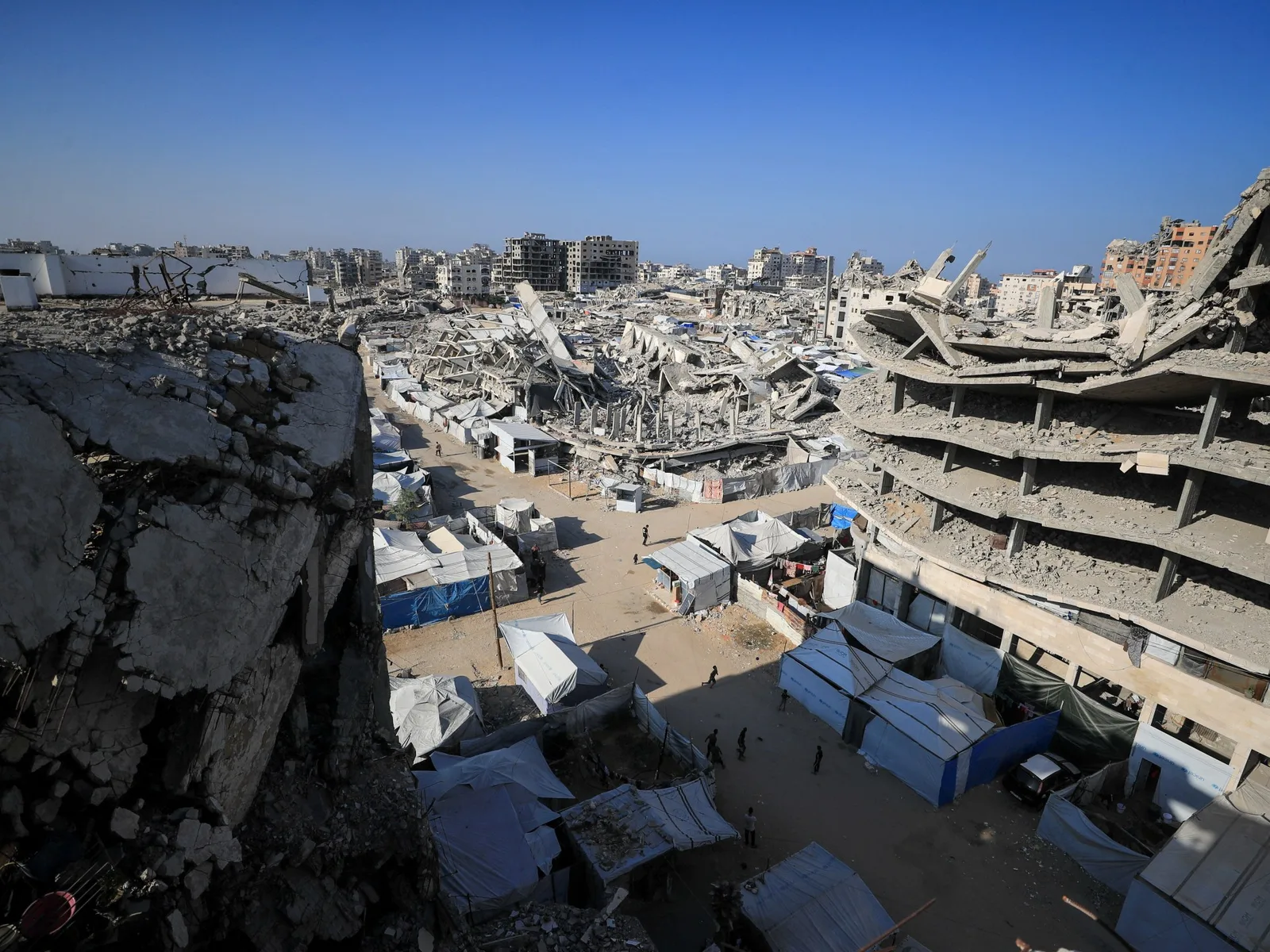 Frappes israéliennes sur Gaza alors que le ministère de la Santé demande l’ouverture de Rafah