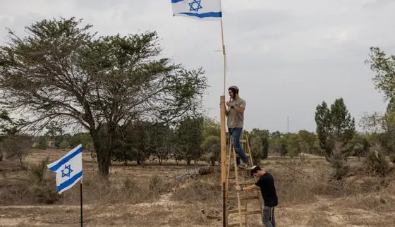 « Gaza est à nous ! » : alors qu’Israël vote, des colons ont installé un campement à la frontière de l’enclave palestinienne