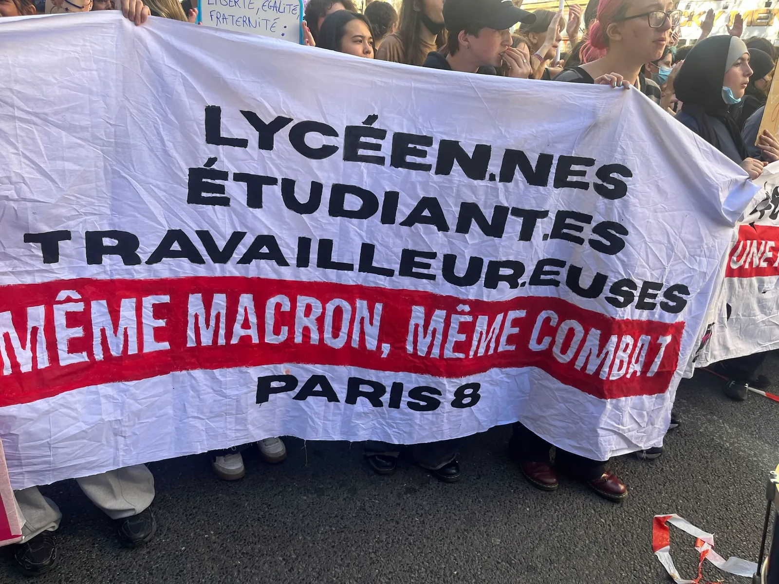 Impressionnante riposte des lycéens dans toute la France face à la répression, unique réponse gouvernementale !