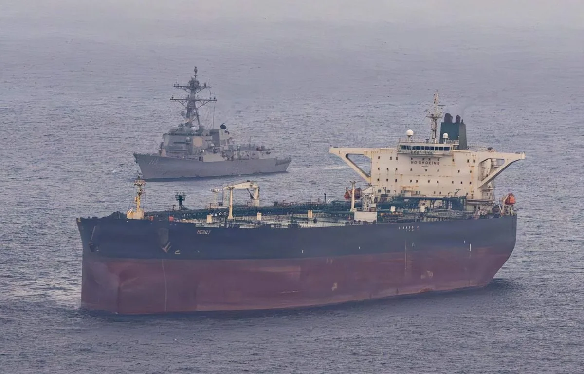 Iran : Un pétrolier heurte une mine dans le détroit d’Ormuz et prend feu, d’après Téhéran
