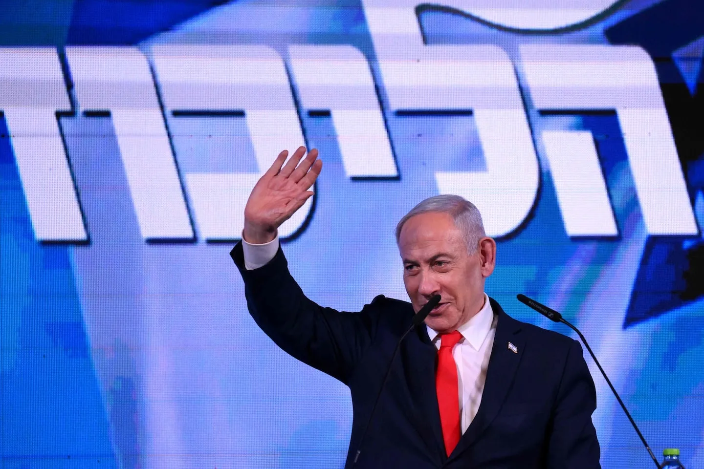 Israël: aucune majorité après dépouillement de la moitié des voix, Nétanyahou et son camp en tête