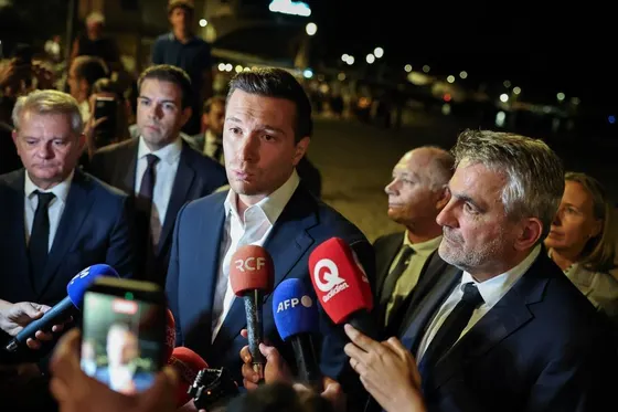 Jordan Bardella accusé d’antisémitisme : « Il applique une stratégie à la Trump, de nier en bloc et de contre-attaquer »